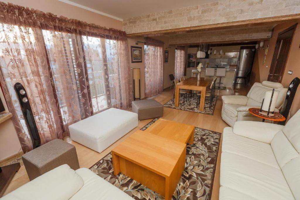 Luxury Apartments Near Bacvice Beach Split Luaran gambar